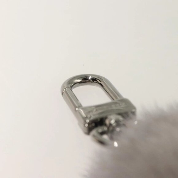 LOUIS VUITTON Monogram Eclipse LV Chinchilla Coin Purse M00962 LV Auth 133207 - Picture 7 of 16